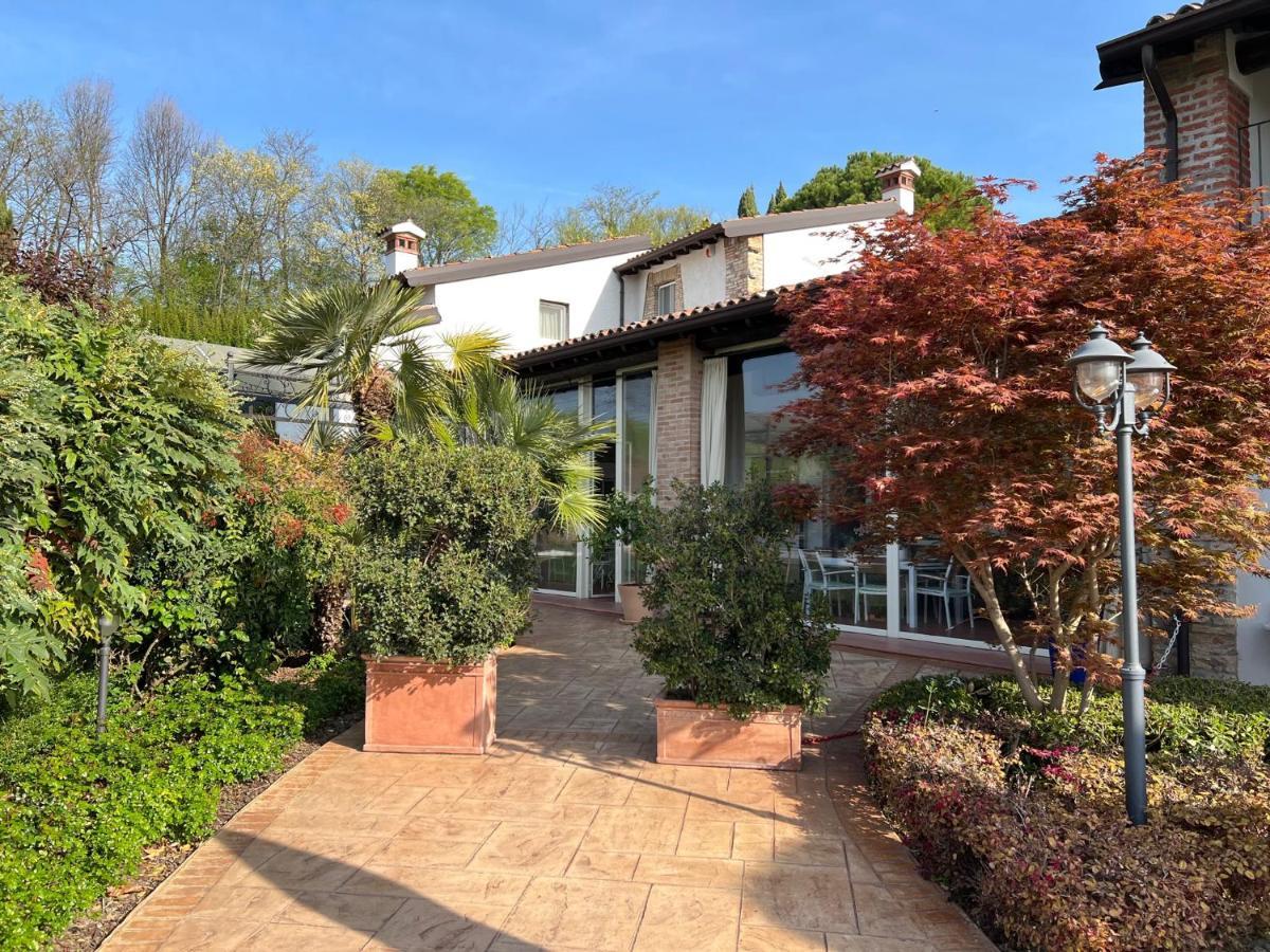 B&B Corte Delle Rose Castiglione Delle Stiviere Exterior foto