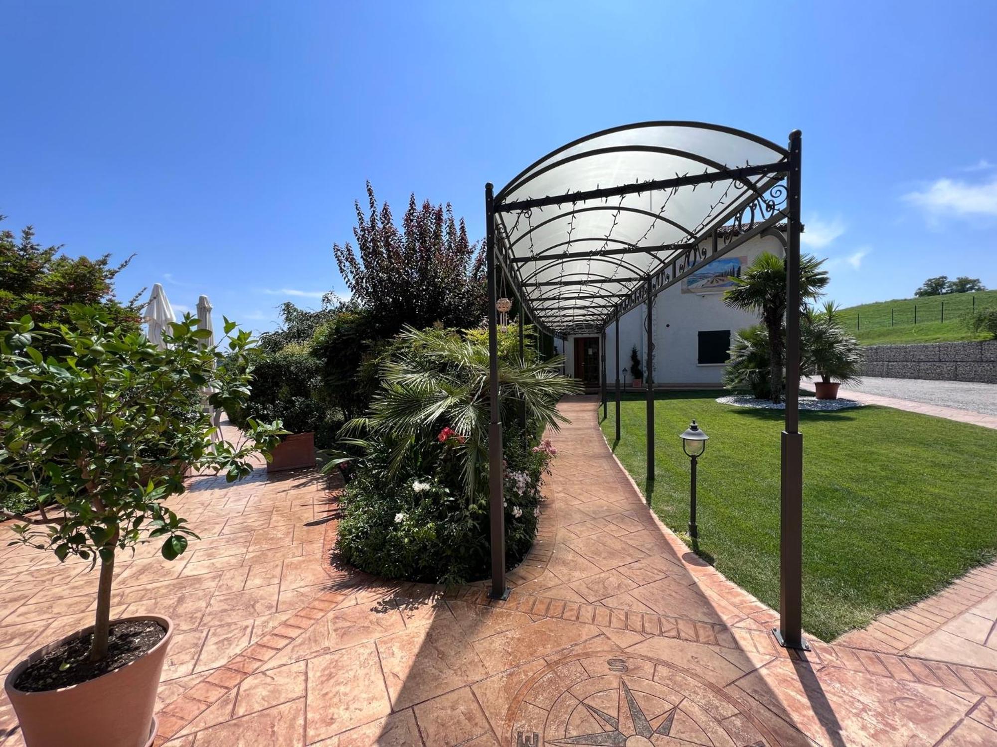 B&B Corte Delle Rose Castiglione Delle Stiviere Exterior foto