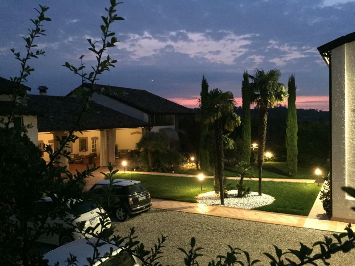 B&B Corte Delle Rose Castiglione Delle Stiviere Exterior foto